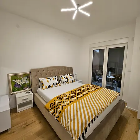 Apartment Palata *